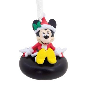 Hallmark Disney’s “Minnie Mouse” Ornament (NWT)